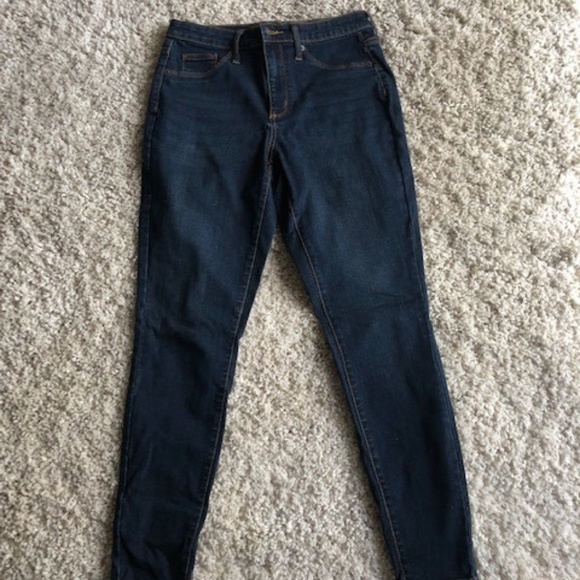 Universal Thread Dark Rinse Jeans - Picture 2 of 2